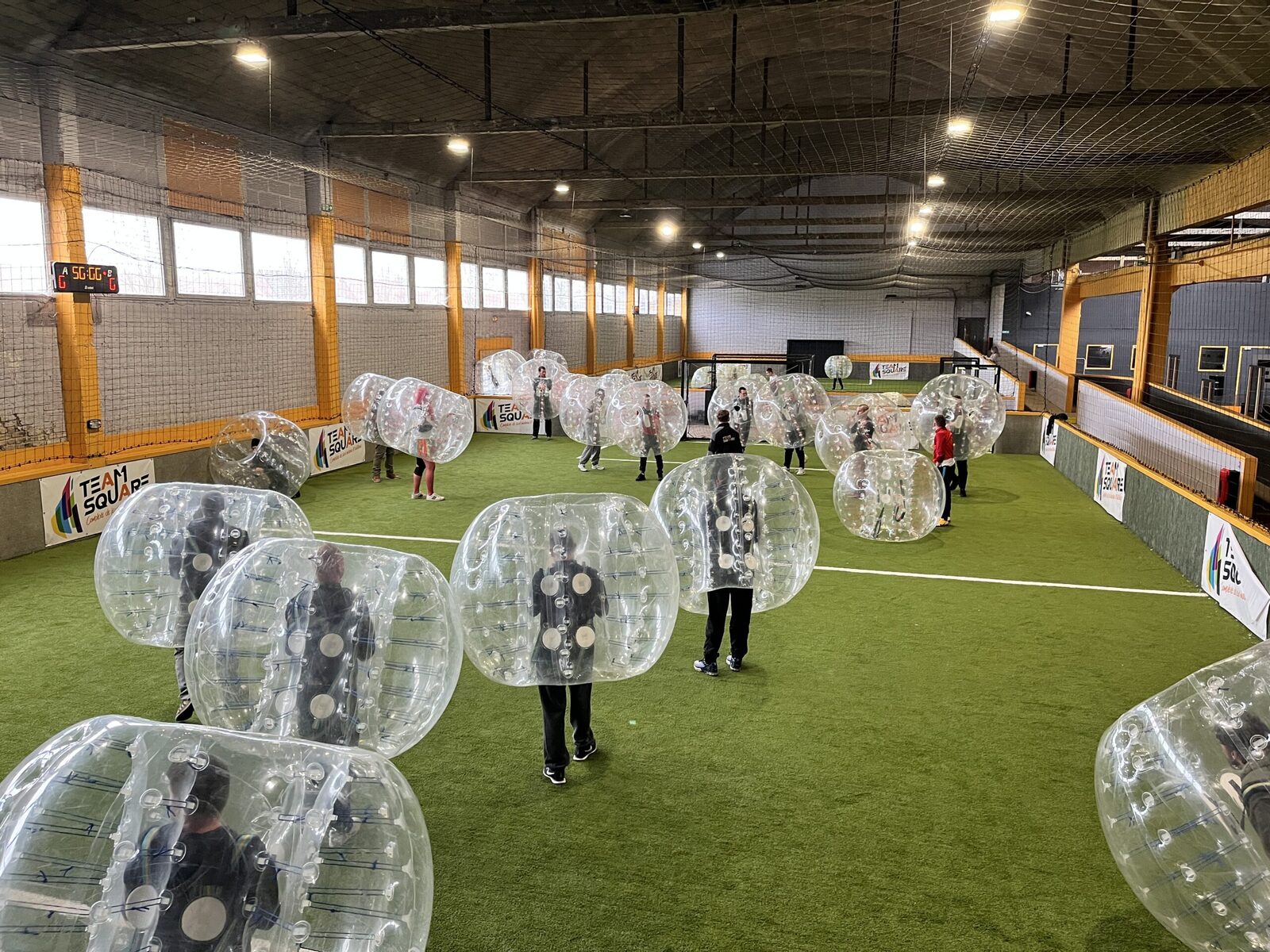 Bubble Foot Team Square
