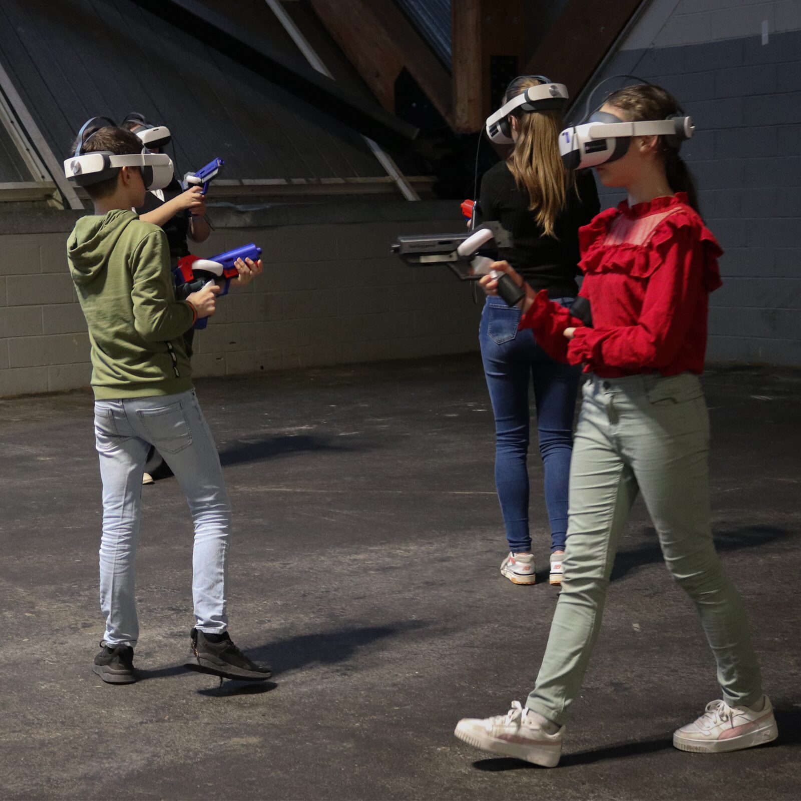 Réalité virtuelle à domicile — Les sourires (Team Square Outside)