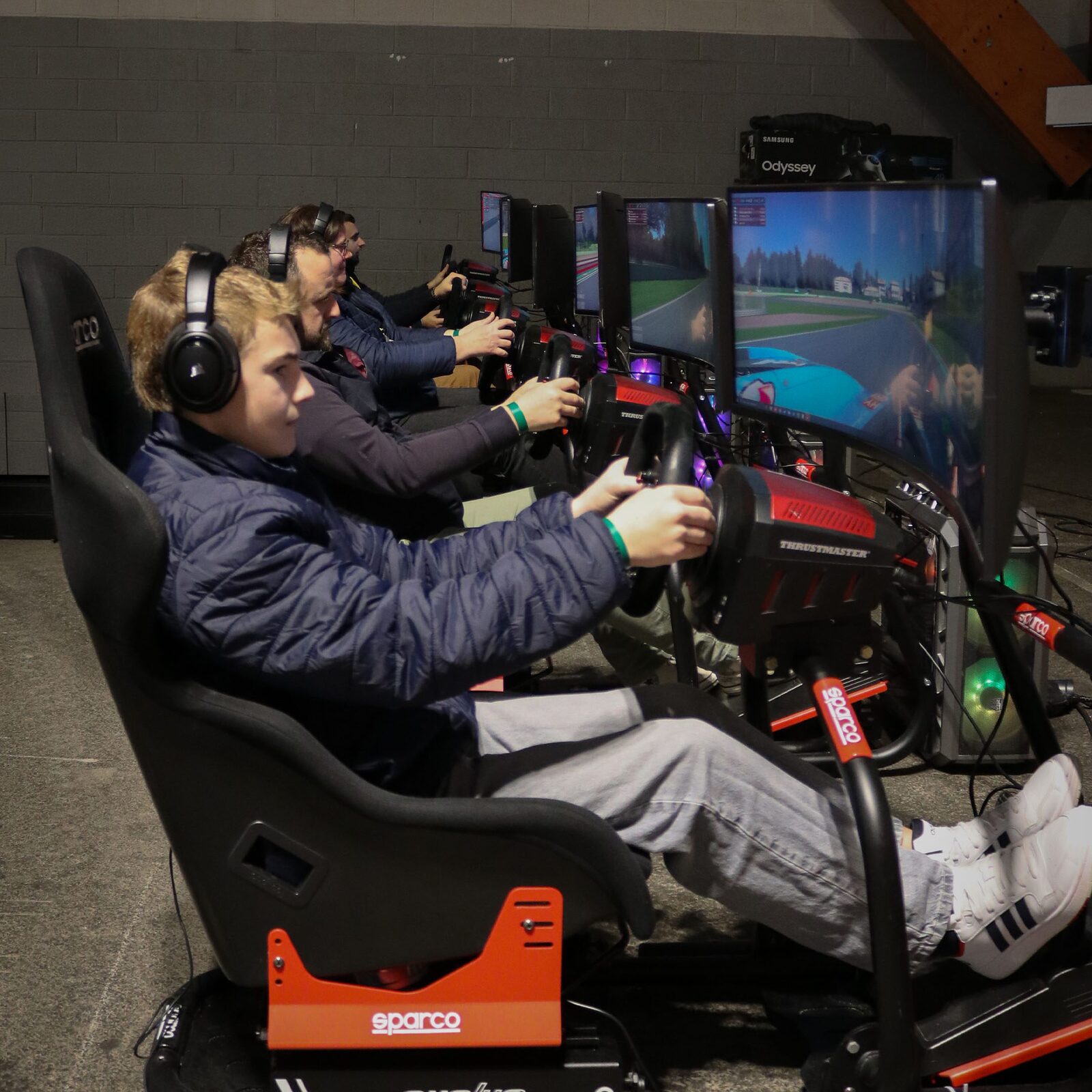 Simulateur F1 & GT à domicile — Tout est monté (Team Square Outside)
