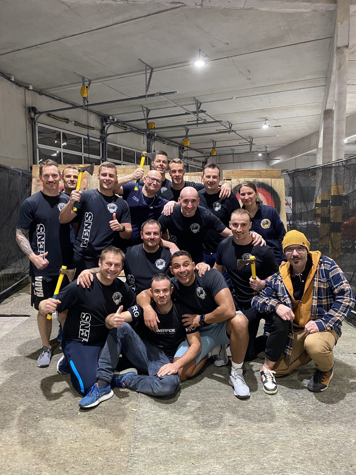 Lancer de hache à domicile — Chez vous (Team Square Outside)