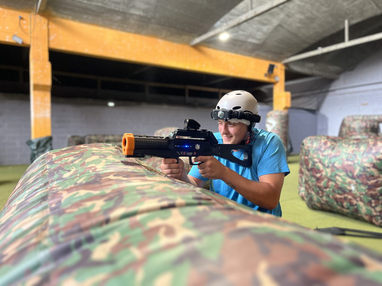 Laser tag pour une sortie étudiante