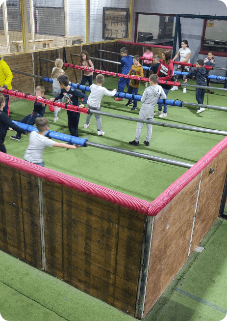 Babyfoot Humain grandeur nature chez Team Square, activité en famille à Hénin-Beaumont