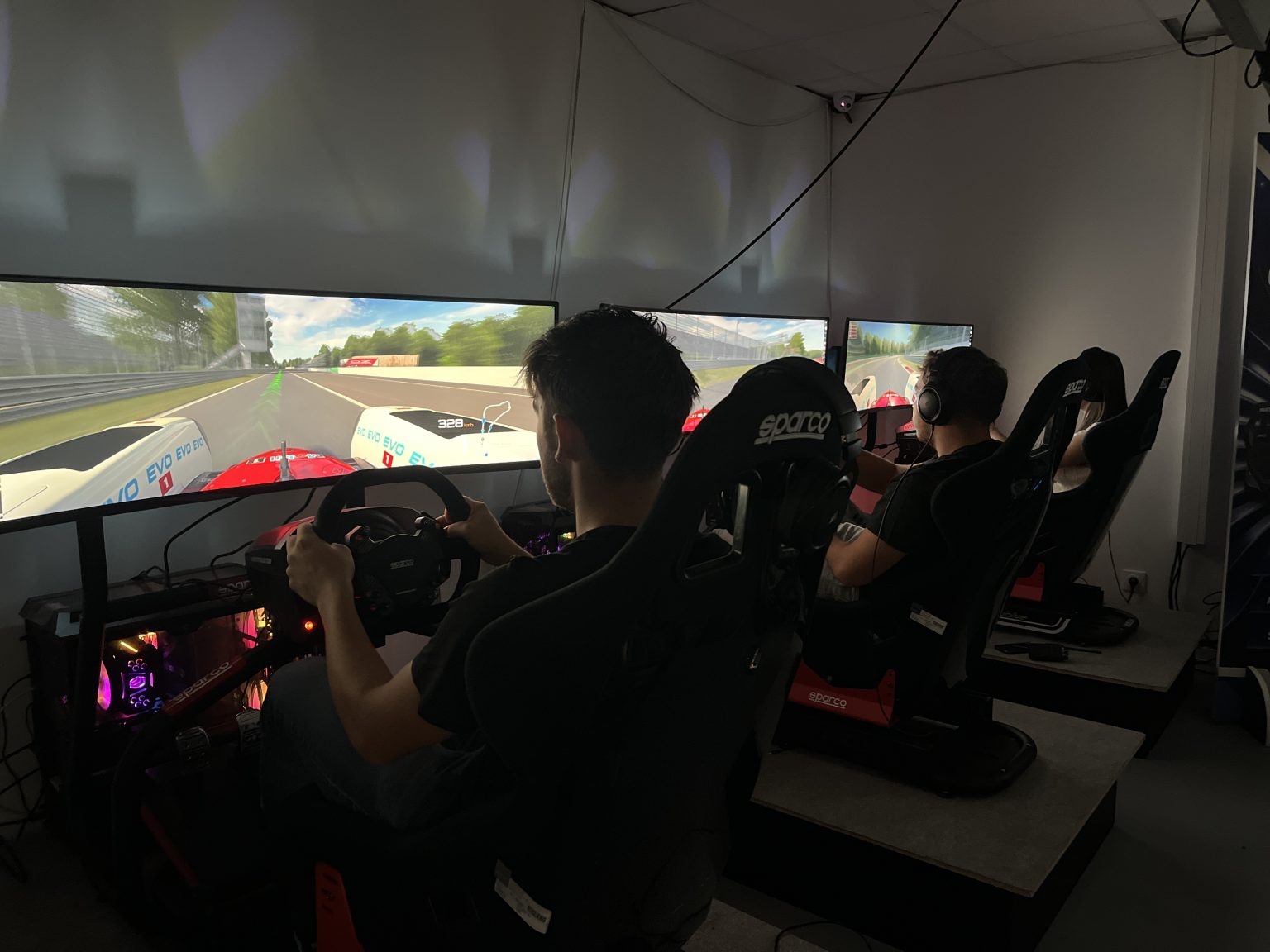 Simulateur F1 entre amis chez Team Square